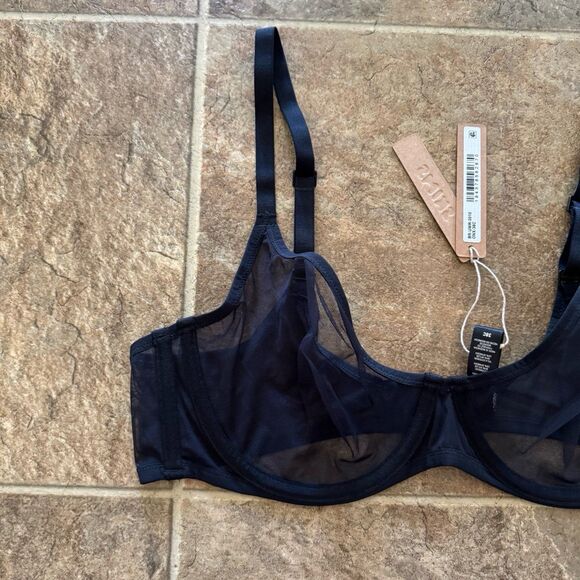 Skims Ultra Fine Mesh Scoop Bra Onyx Size 38C - Picture 5 of 10